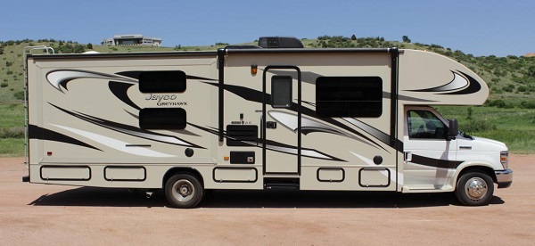 jayco-rv-covers-lifestyle.jpg