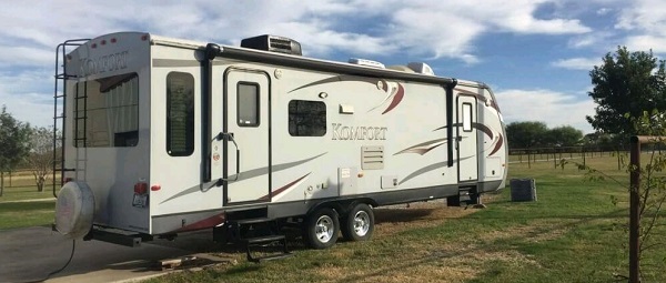 komfort-rv-covers-lifestyle.jpg