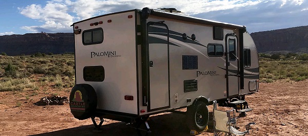 palomino-rv-covers-lifestyle.jpg